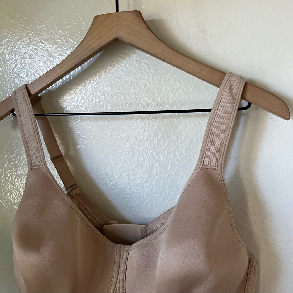 Chantelle | Sport High Impact Everyday Active Bra - Picture 2 of 6